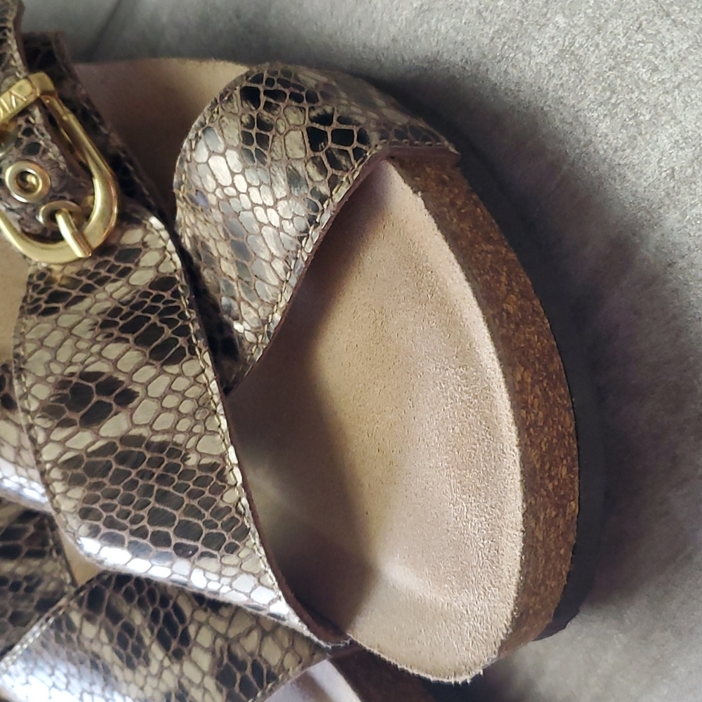 Vionic With Orthaheel Technology - image 4